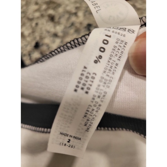 L A T Apparel Oh My God Becky Baseball Tee White Black Size 2 Graphic - Picture 3 of 8